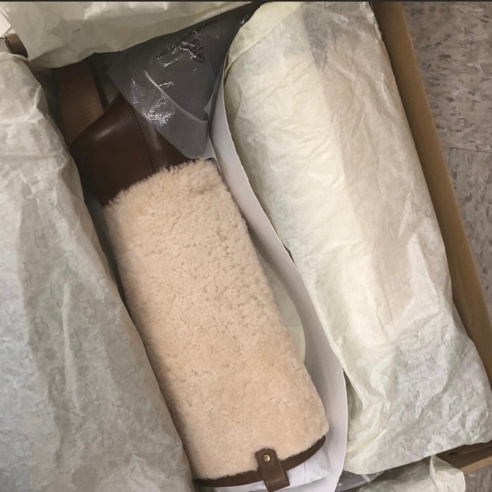 UGG Australia Ava Boots sizes 6, 6, - Picture 6 of 6